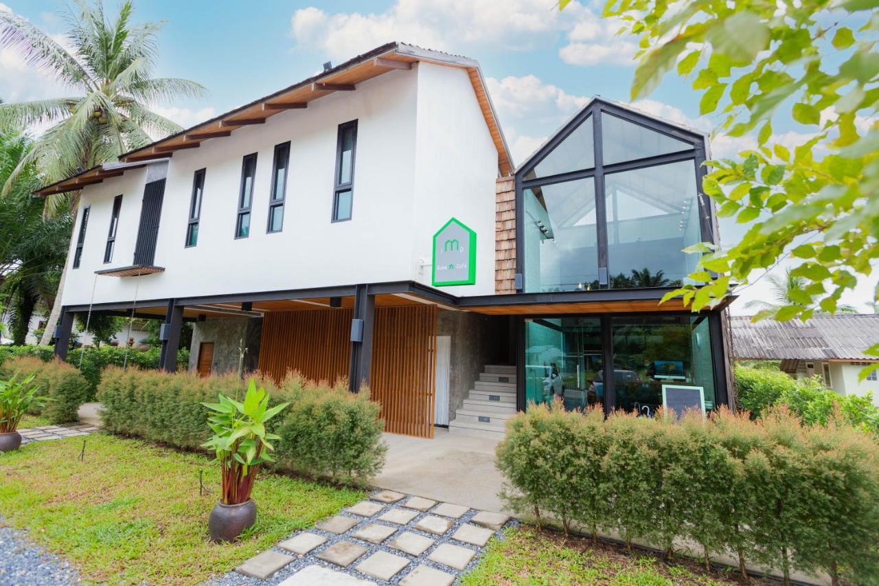 In My Place Cafotel Khlong Thom Екстер'єр фото