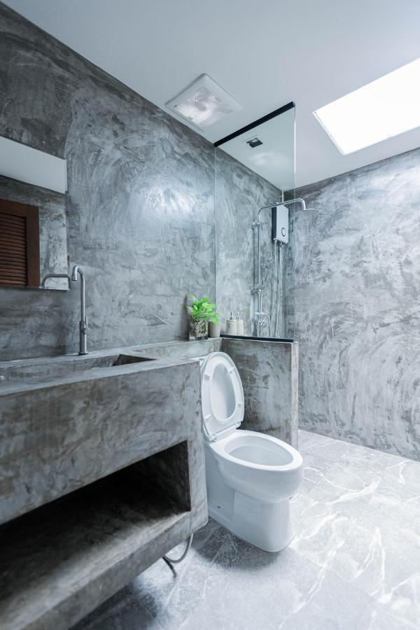 In My Place Cafotel Khlong Thom Екстер'єр фото