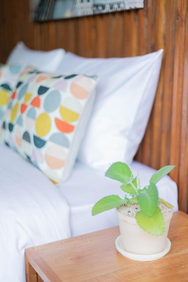 In My Place Cafotel Khlong Thom Екстер'єр фото