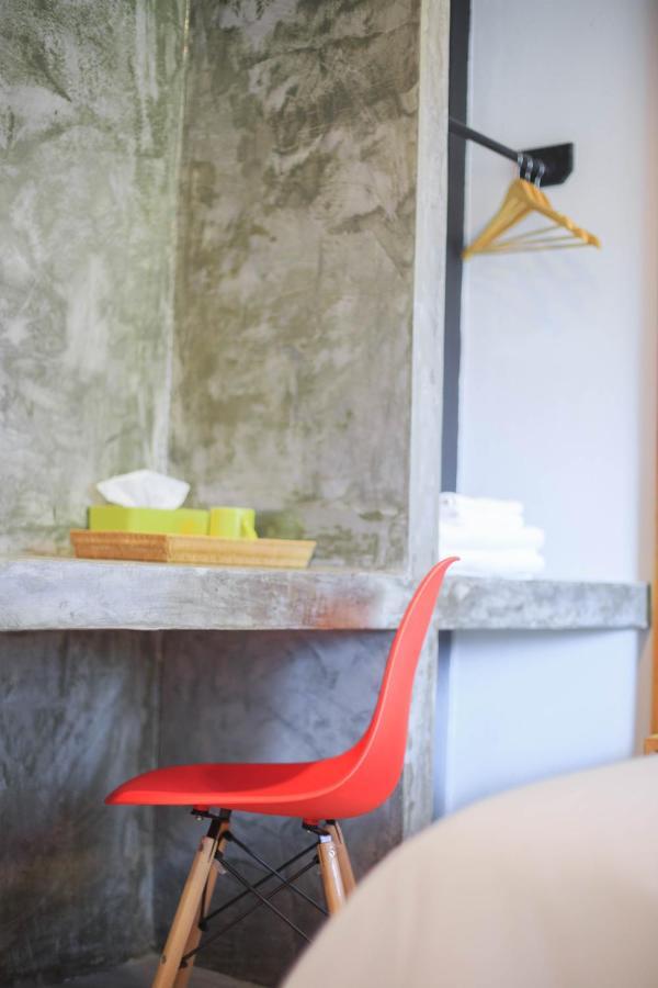 In My Place Cafotel Khlong Thom Екстер'єр фото