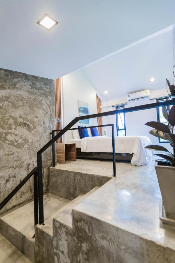 In My Place Cafotel Khlong Thom Екстер'єр фото