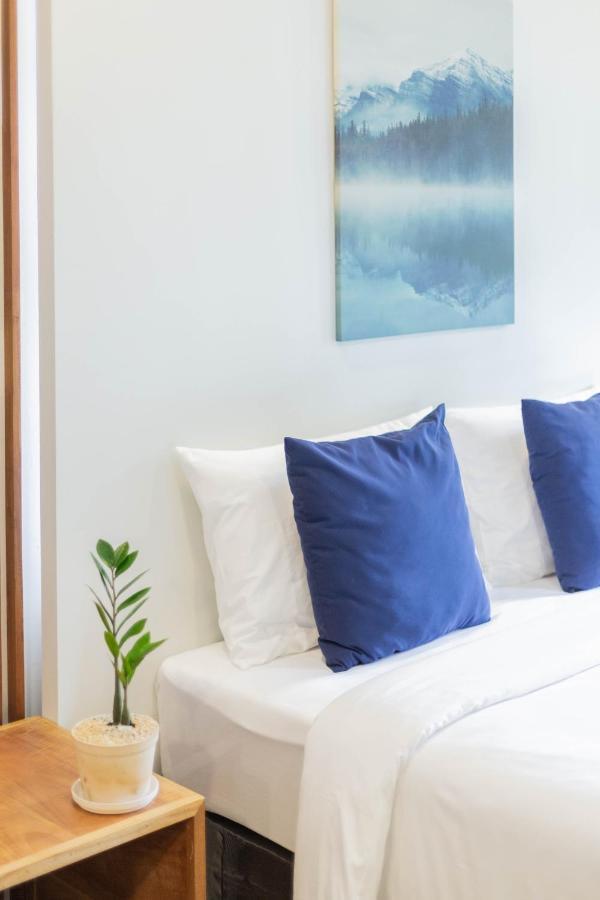 In My Place Cafotel Khlong Thom Екстер'єр фото