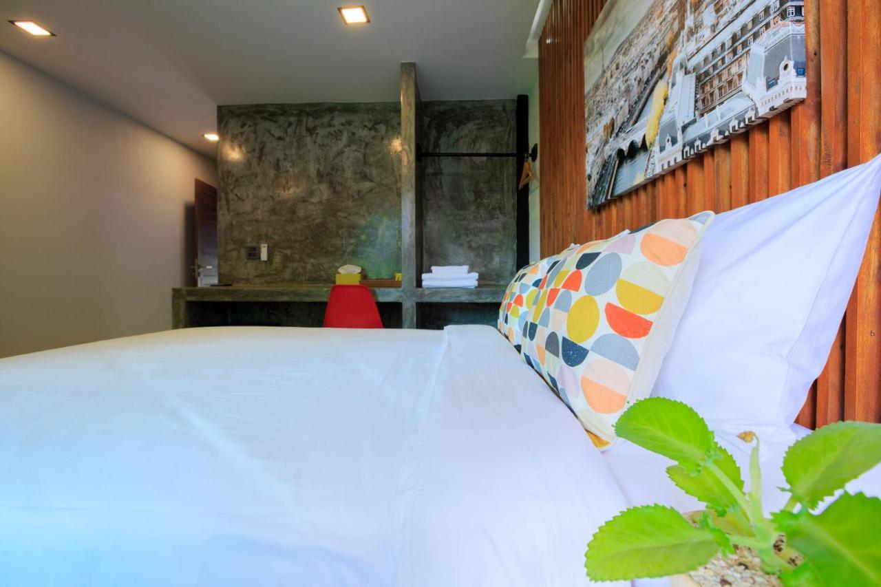 In My Place Cafotel Khlong Thom Екстер'єр фото